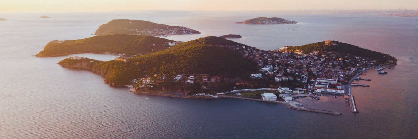 Bosphorus Tekne Turu: İstanbul’un Saklı Cennetleri Ada Turları