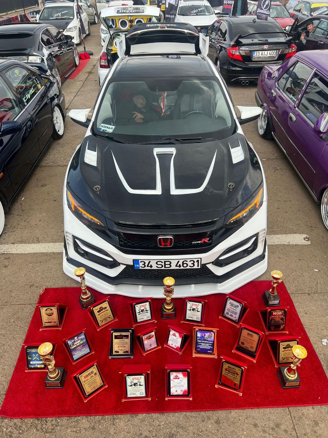 DJ’li, Özel Ses Sistemli Araç Kiralama – Etkinliklerin Yeni Yıldızı!